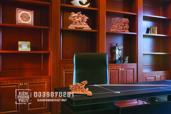 Kiếm gỗ đào là bảo vật xử lý những hiểm họa về mặt tâm linh