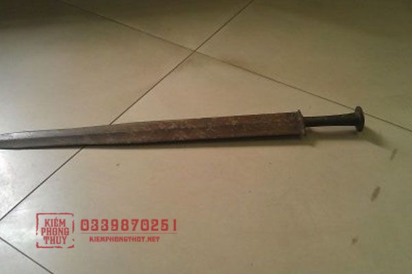 Thanh kiếm từ thời Chiến quốc vừa được tìm thấy